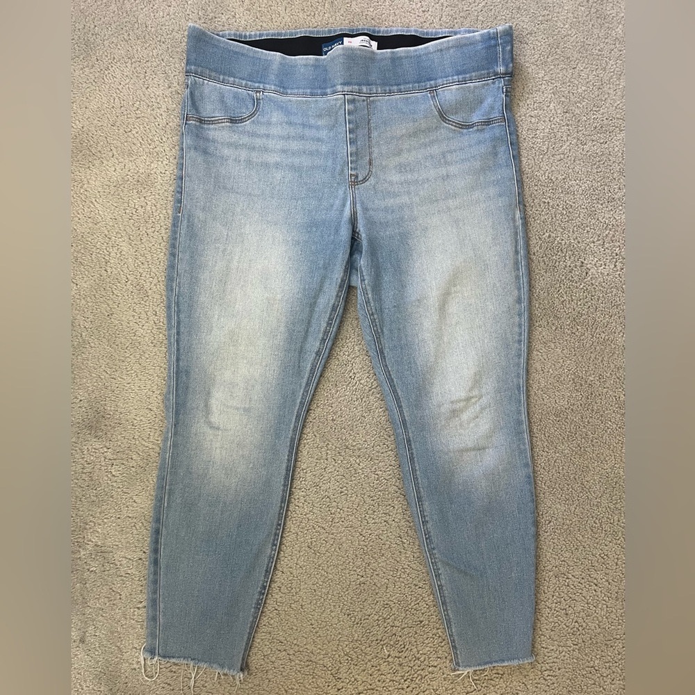 Old Navy Mid-Rise Pull On Jeggings